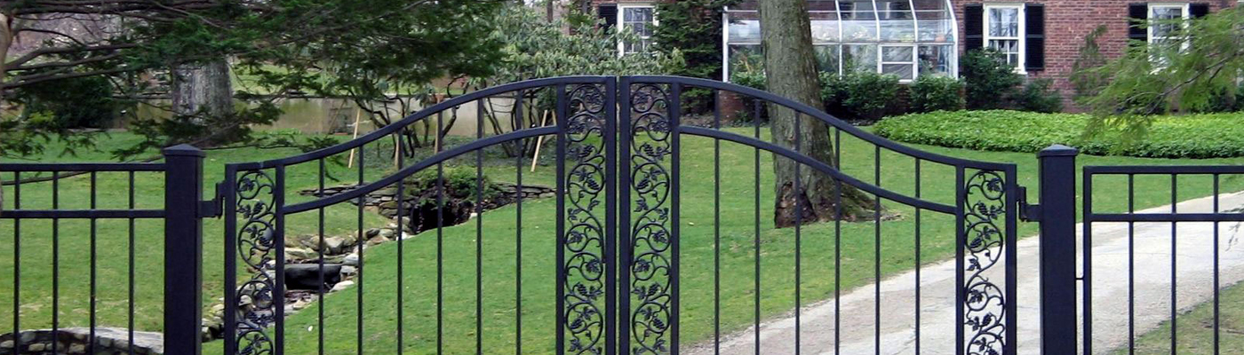 Iron Rod Gate